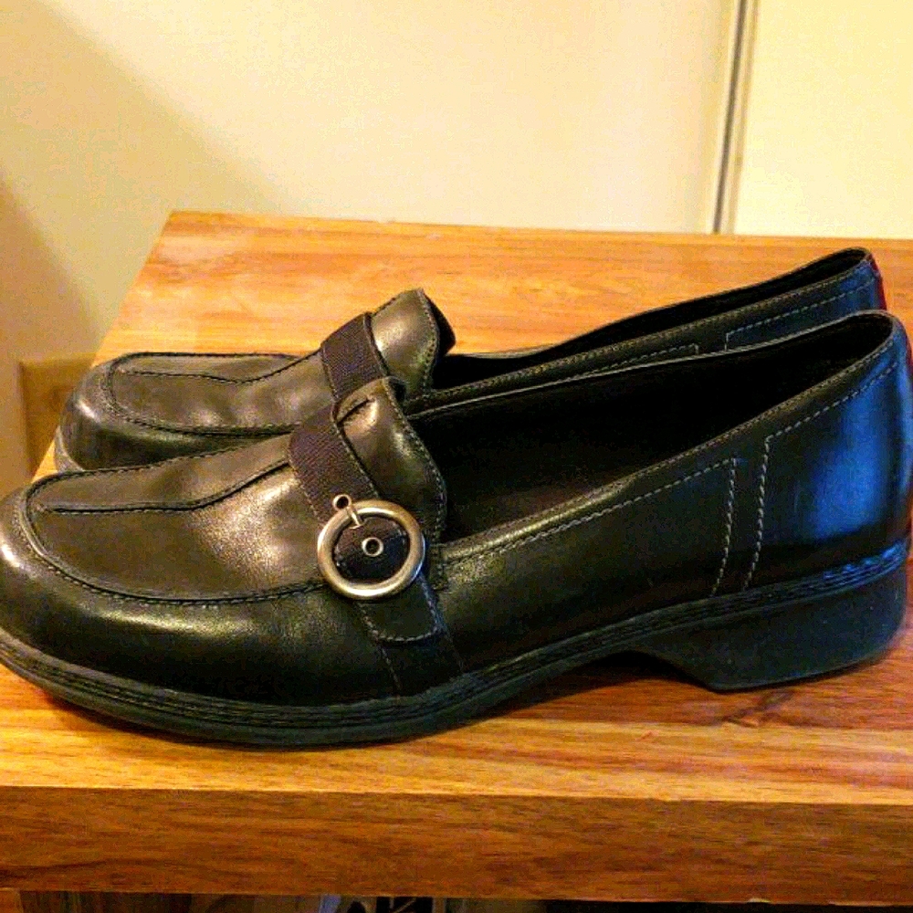Clarks women's loafers Size 12M
